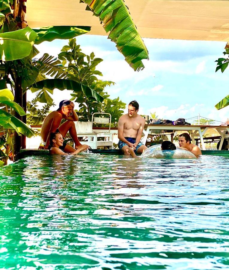 The Hide Hostel At Canggu (Adults Only) Extérieur photo
