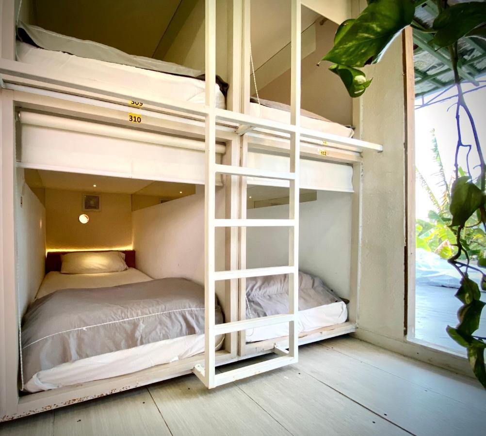 The Hide Hostel At Canggu (Adults Only) Extérieur photo